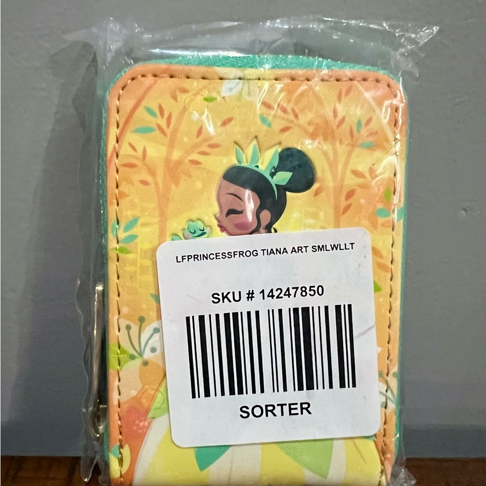 Loungefly Princess Tiana/Frog Accordion Wallet
